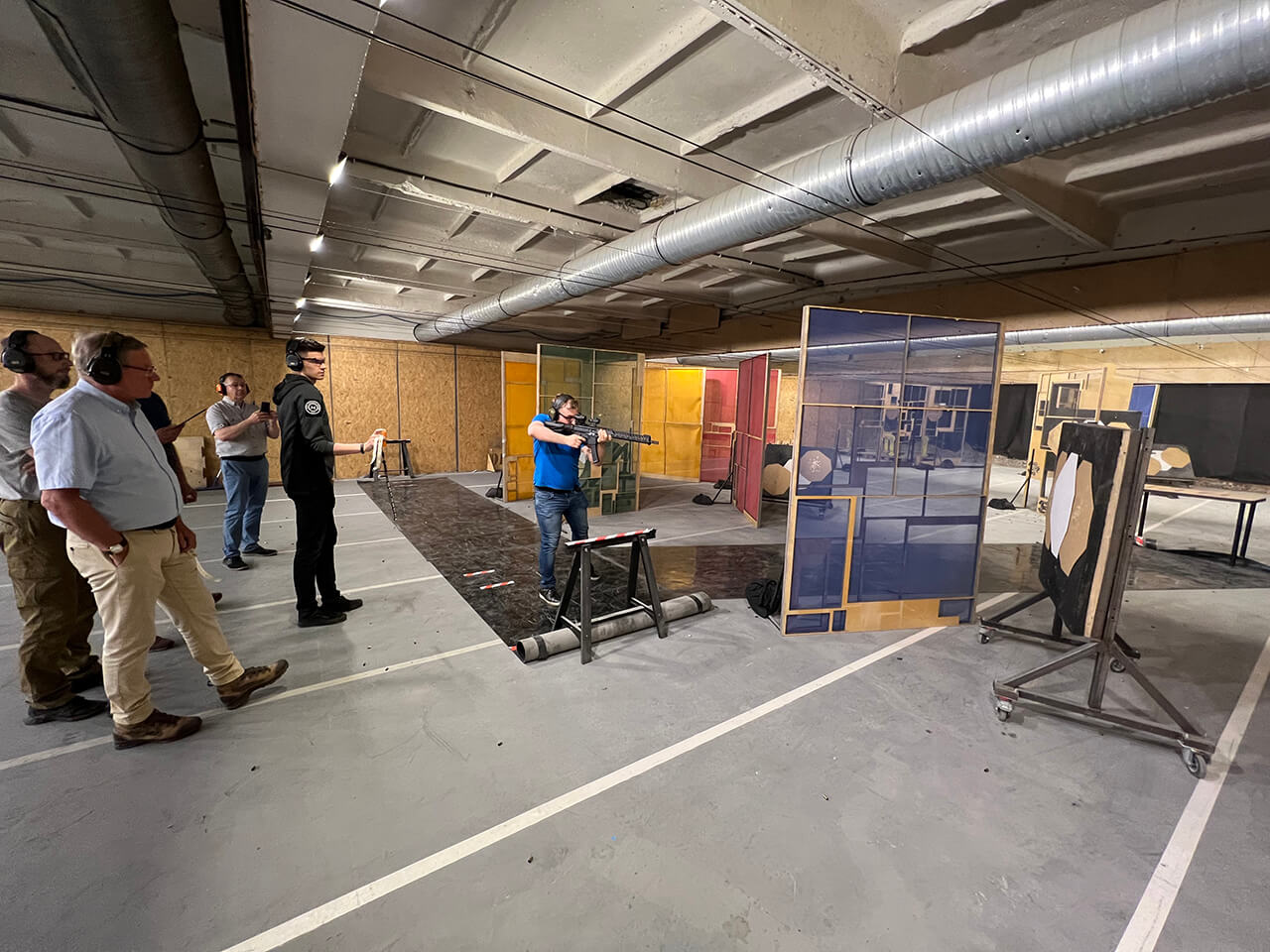 Group training session with instructor at Big Gun Krakow shooting range